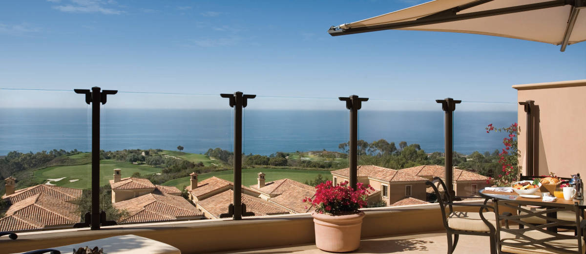 Villa Terrace Table