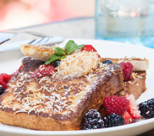 Coliseum Pool & Grill Breakfast food