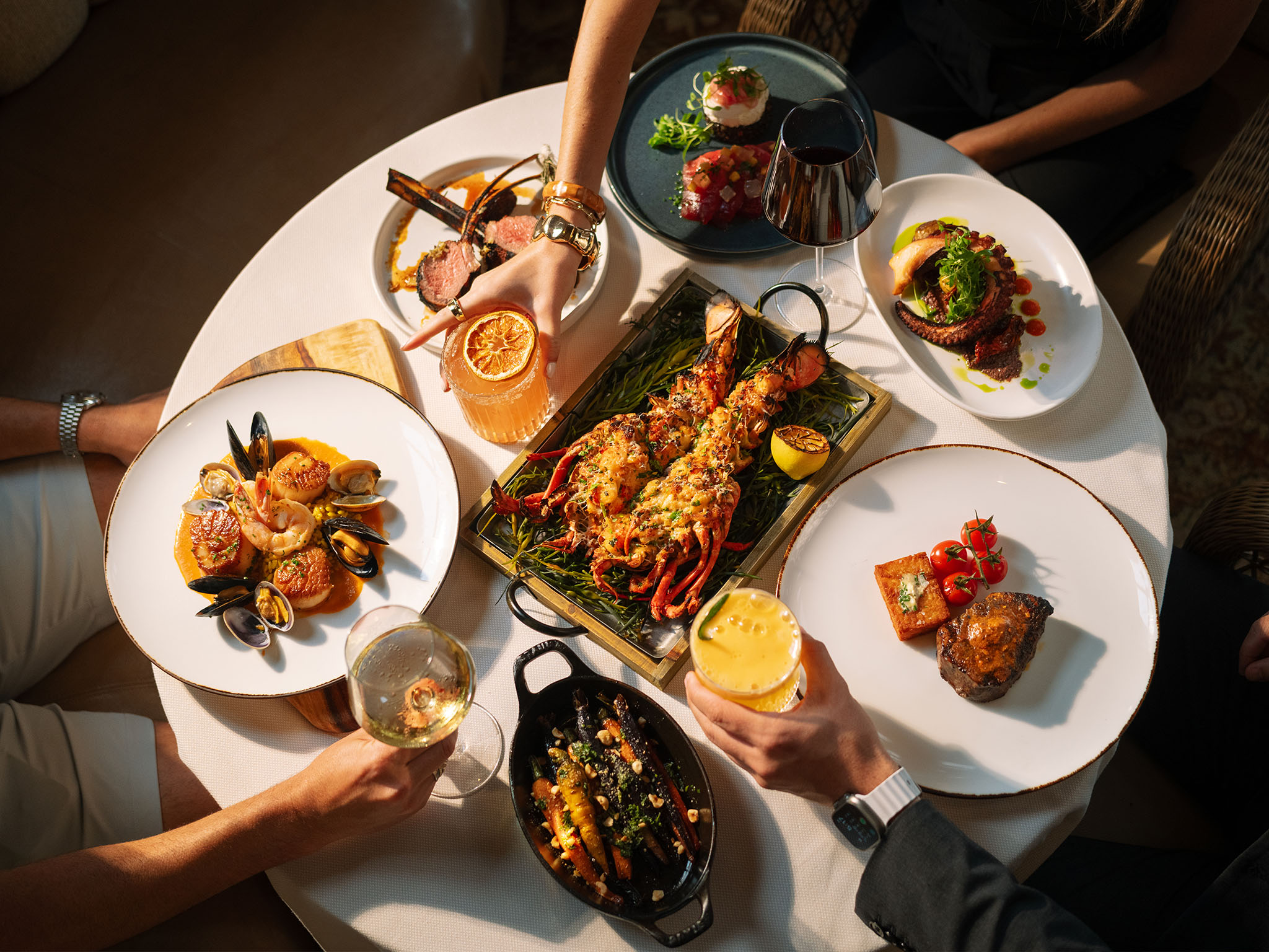 pelican grill dining setup